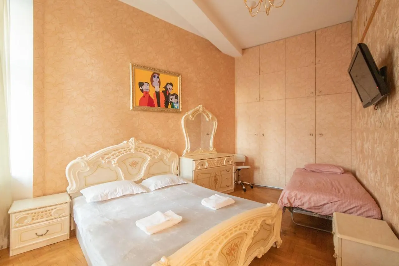 Appartement Апартаменти 4-Кімнатні Біля М. Палац Спорту Kiev Oekraïne