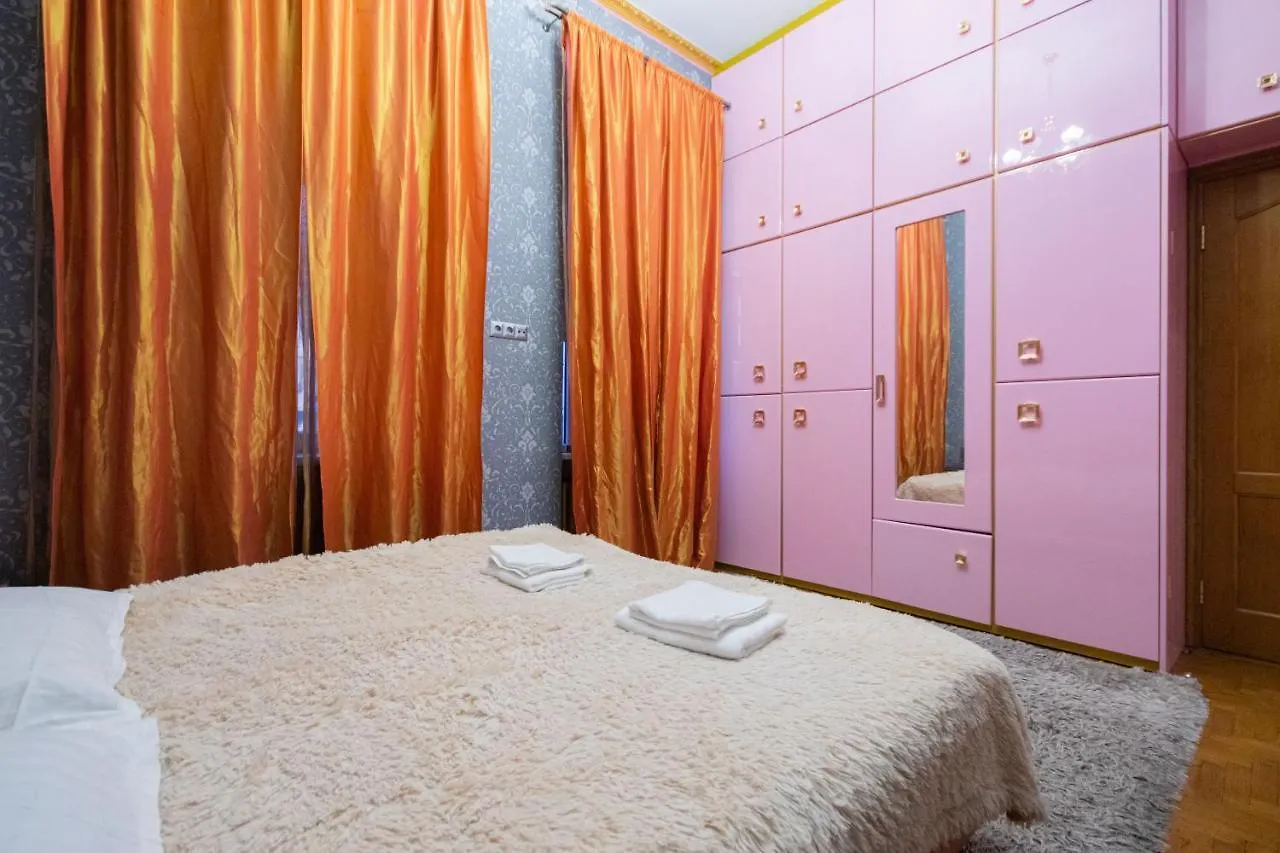 Апартаменти 4-Кімнатні Біля М. Палац Спорту Kiev Appartement